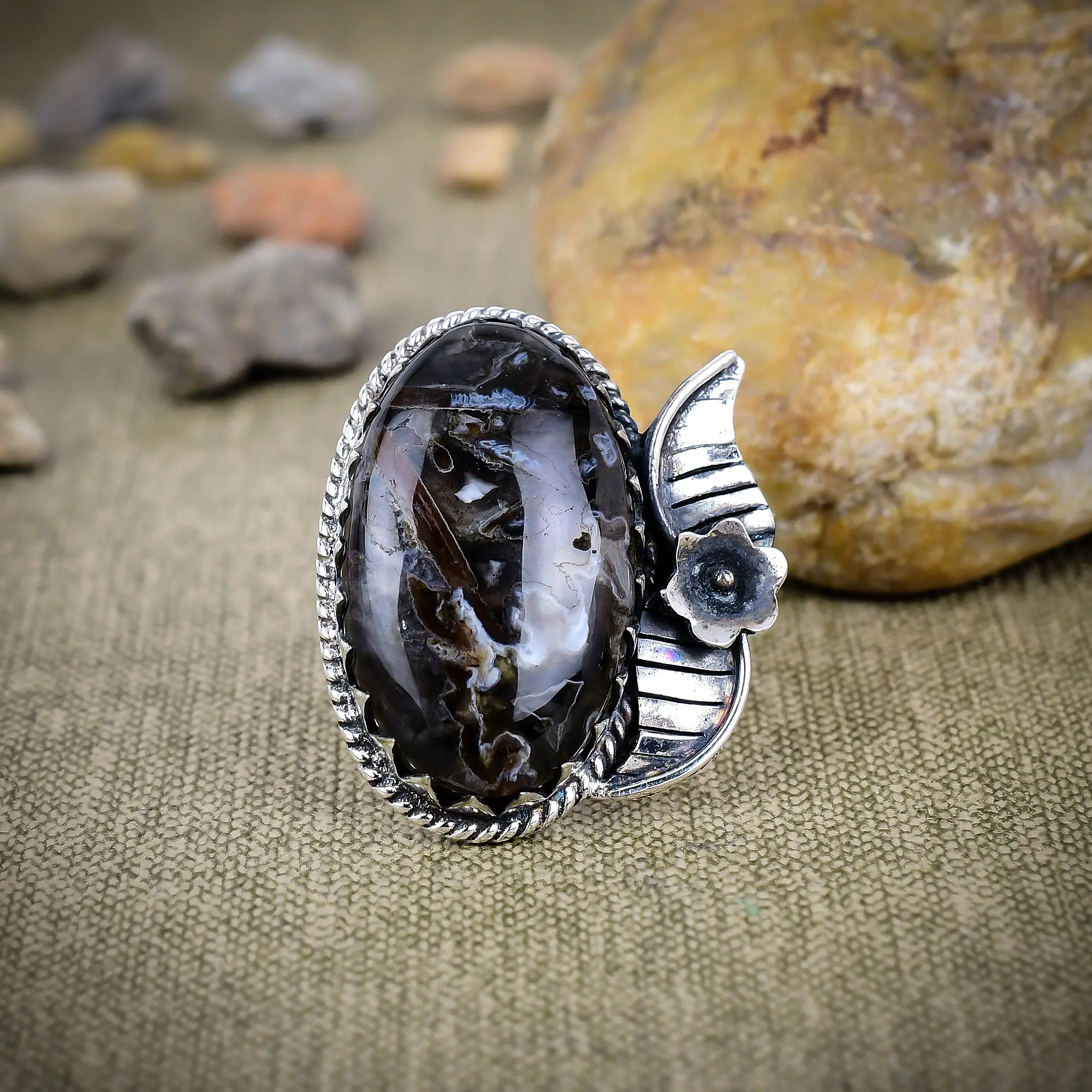 Tube Agate Ring