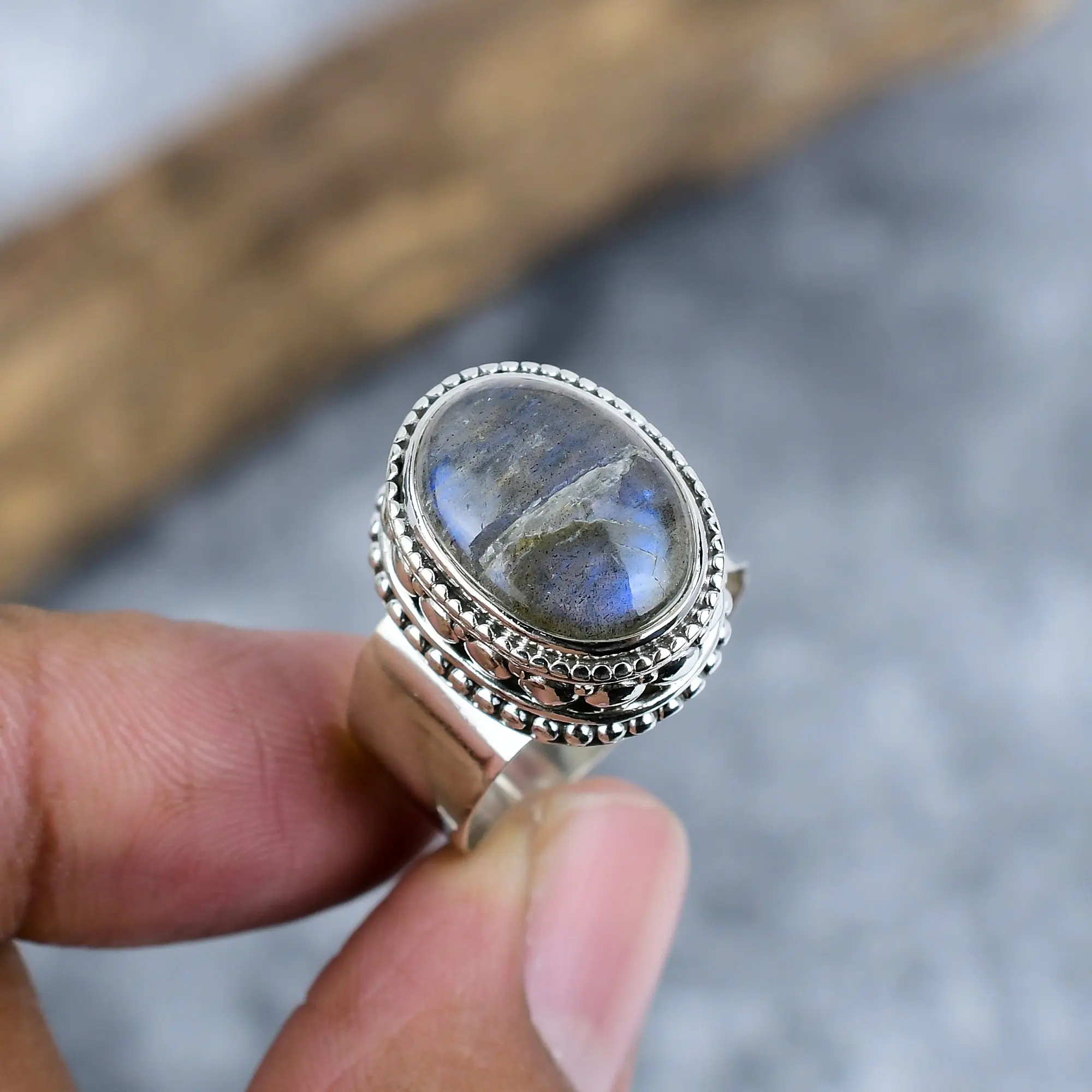 Nakshmart 925 Sterling Silver Natural Labradorite Statement Ring