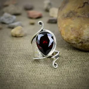 Nakshmart 925 Sterling Silver Bezel Set Lab Garnet Statement Ring