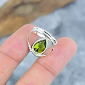 Nakshmart 925 Sterling Silver Peridot Bezel Statement Ring