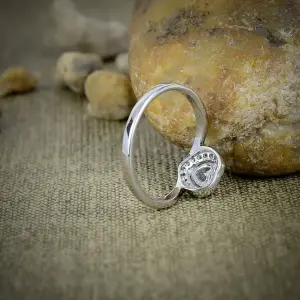 Nakshmart Natural White Topaz 925 Silver Bezel Statement Ring