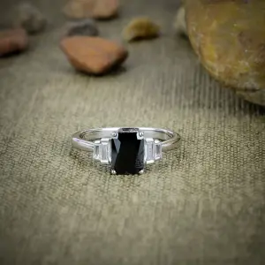 Nakshmart 925 Sterling Silver Black Spinel Bezel Statement Ring